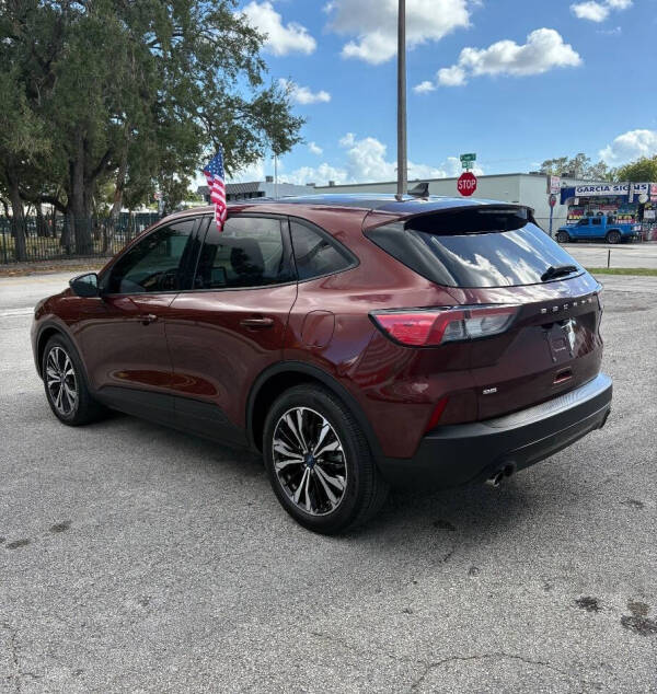 2021 Ford Escape SE