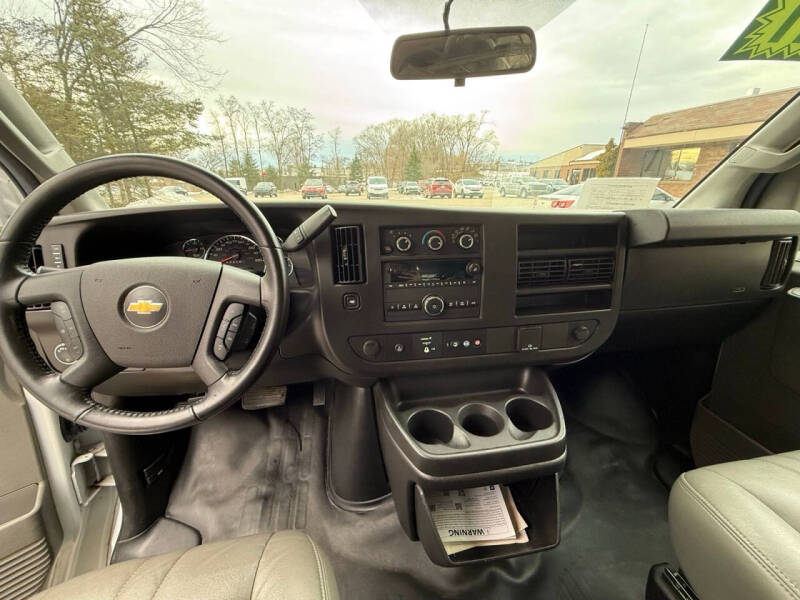 2021 Chevrolet Express 2500