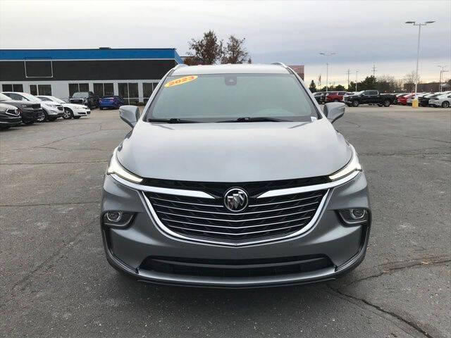 2023 Buick Enclave Essence