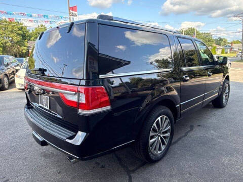 2017 Lincoln Navigator L Select
