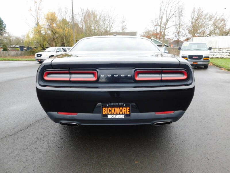 2015 Dodge Challenger SXT