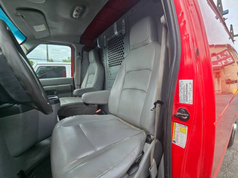2014 Ford E-Series