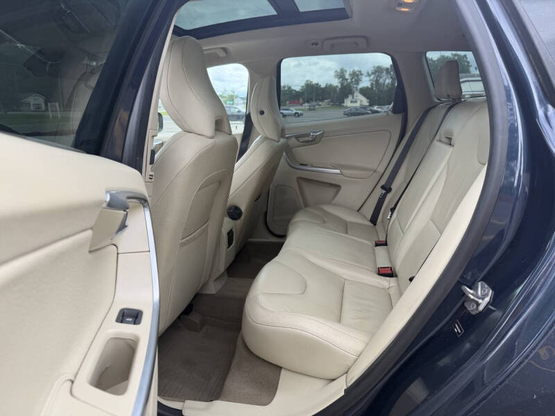 2014 Volvo XC60 T6 Premier Plus