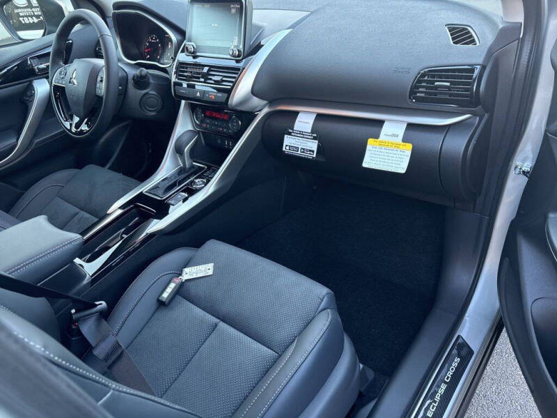 2026 Mitsubishi Eclipse Cross SE