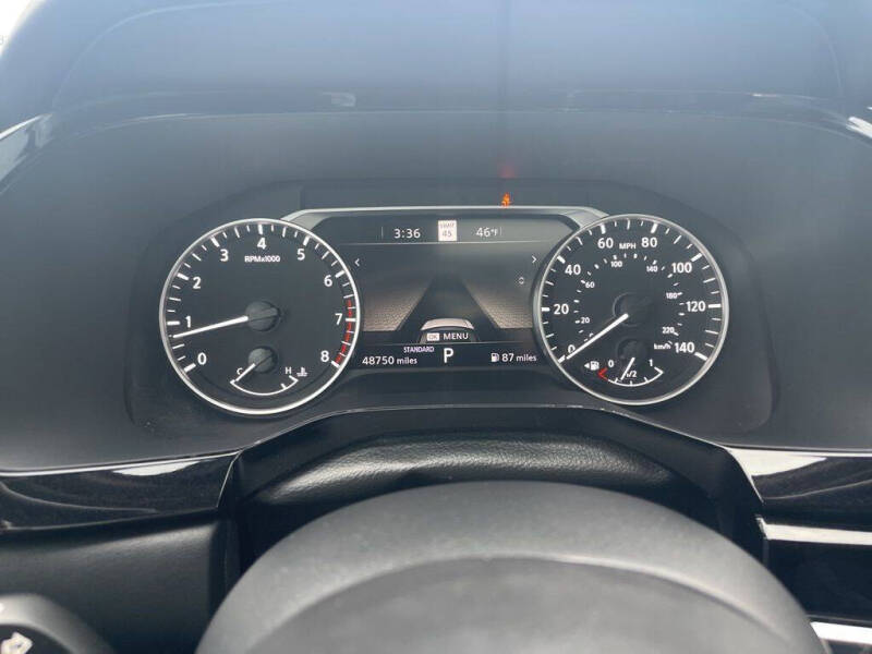 2023 Nissan Pathfinder SL