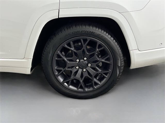 2023 Jeep Grand Cherokee L Summit