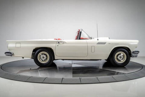 1957 Ford Thunderbird