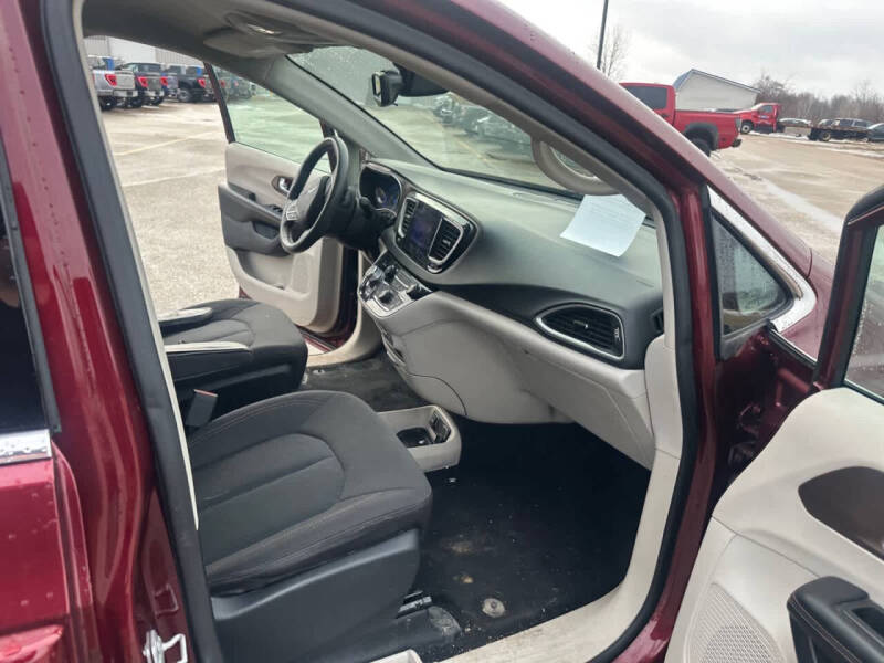 2017 Chrysler Pacifica Touring