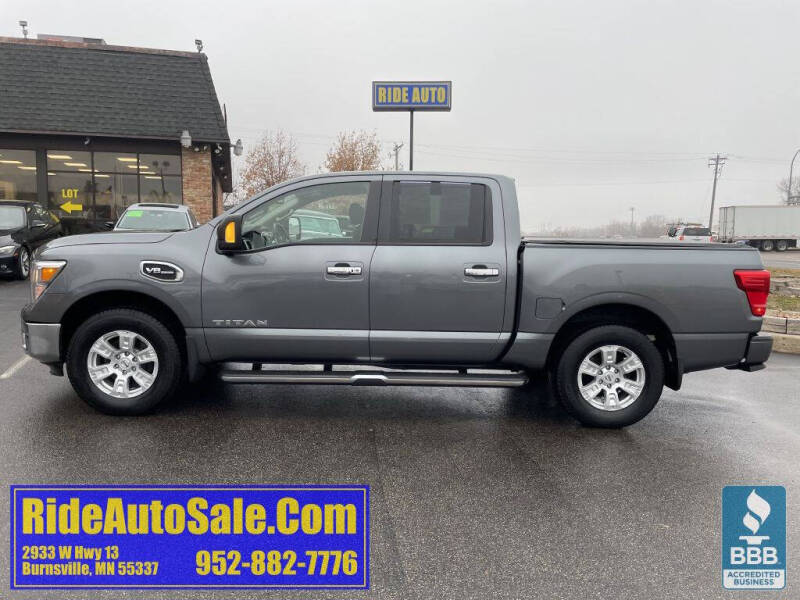 2017 Nissan Titan SV