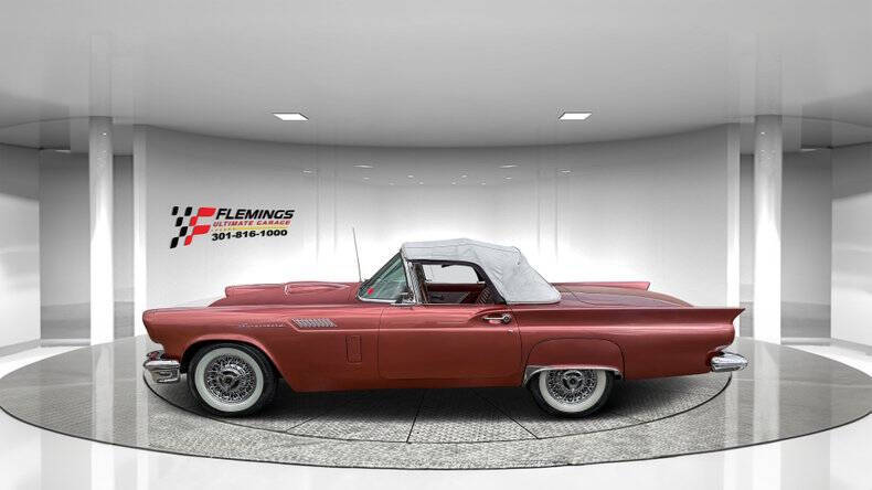 1957 Ford Thunderbird