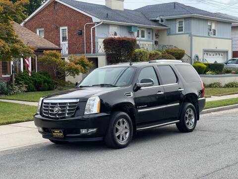 2007 Cadillac Escalade for sale at Reis Motors LLC in Lawrence NY