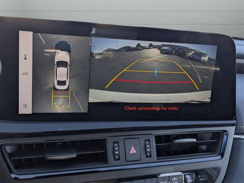 2024 Lexus ES 300h Luxury