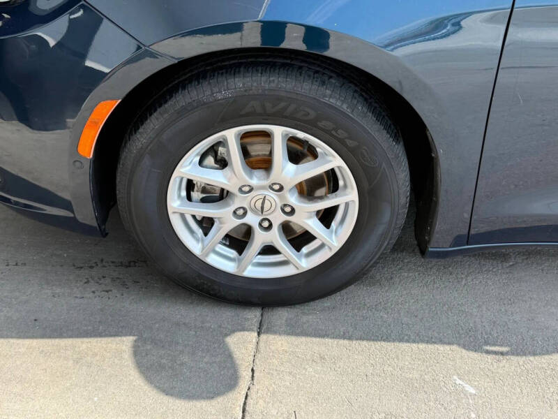 2022 Chrysler Pacifica Touring L