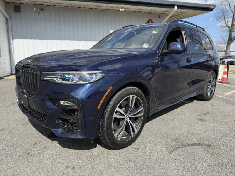 2022 BMW X7 M50i