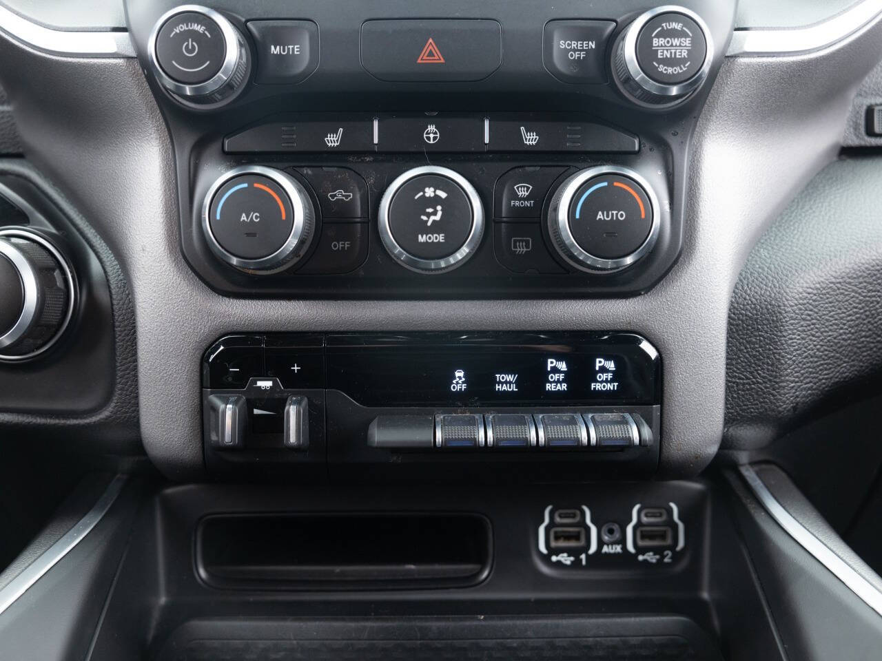 Used Car 2020 Ram 1500  Big Horn 4x4 4dr Crew Cab 5.6 Ft. Sb Pickup For Sale Under $30,000 In Coal City, Illinois