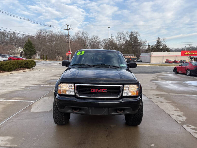 2003 GMC Sonoma SL's photo