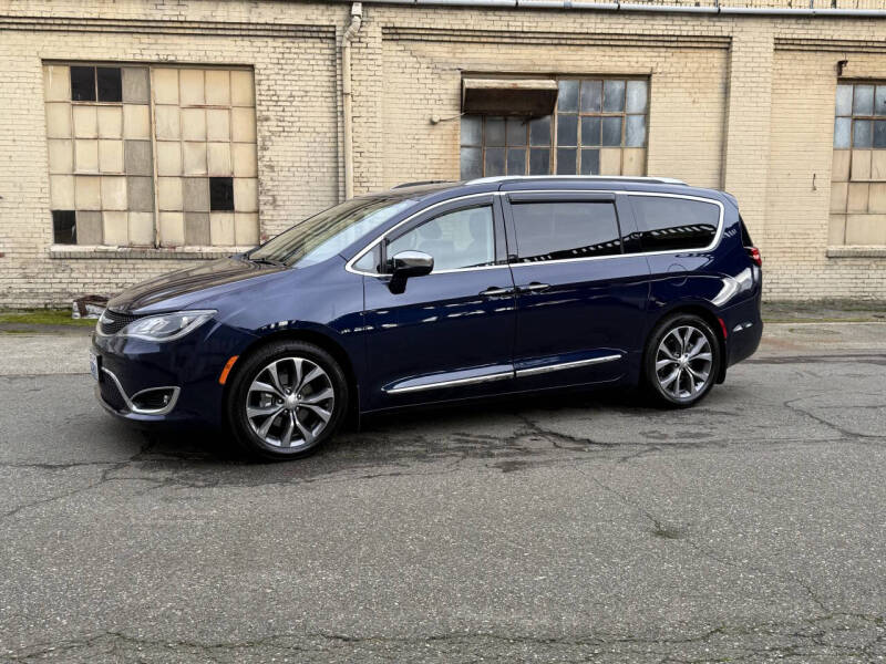 2017 Chrysler Pacifica Limited
