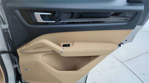 2022 Porsche Cayenne