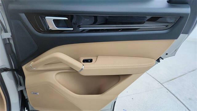 2022 Porsche Cayenne