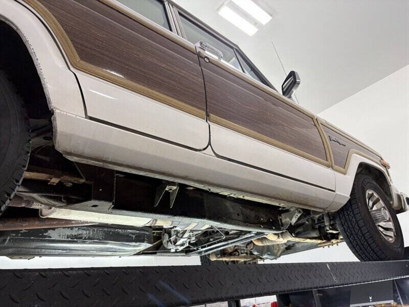 1988 Jeep Grand Wagoneer