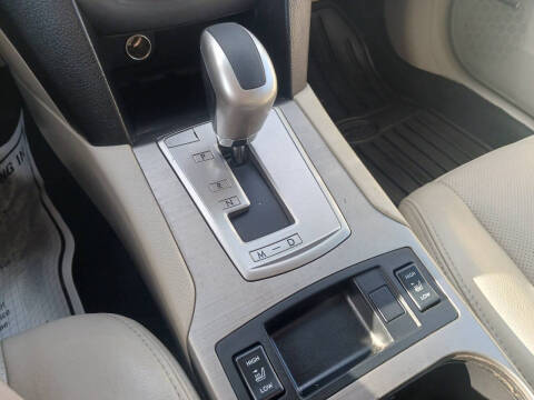 2011 Subaru Outback 2.5i Limited