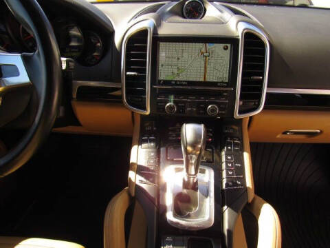 2014 Porsche Cayenne Platinum