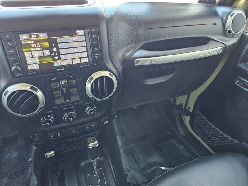 2013 Jeep Wrangler Unlimited Sahara