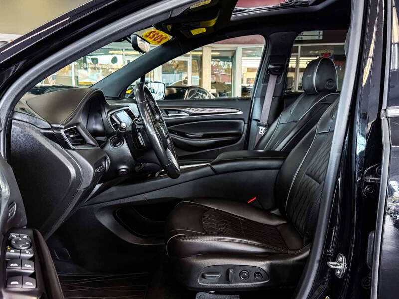 2022 Buick Enclave Avenir