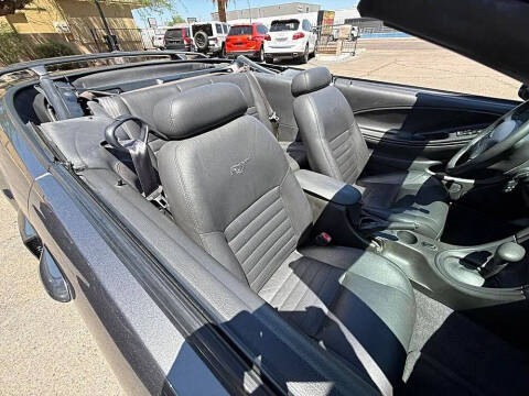 2004 Ford Mustang GT Deluxe