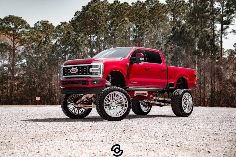 2025 Ford F-250 Super Duty Platinum's photo