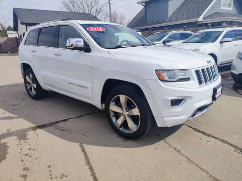 2014 Jeep Grand Cherokee for sale at Triangle Auto Sales in Omaha NE