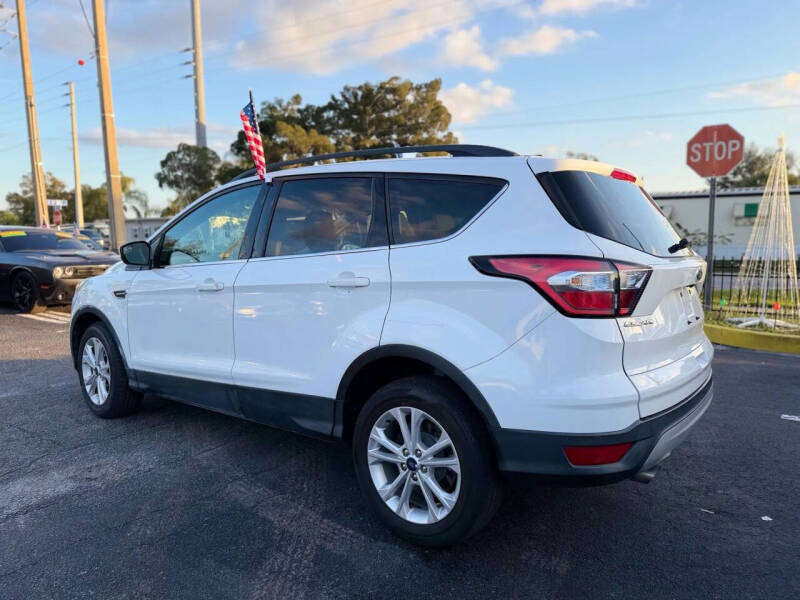 2018 Ford Escape SE