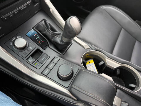 2017 Lexus NX 200t