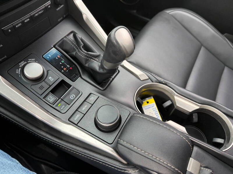 2017 Lexus NX 200t