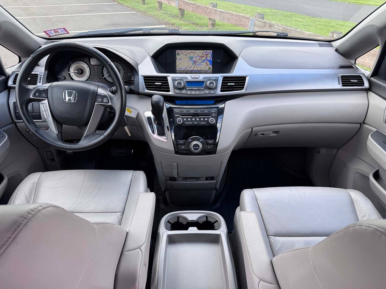 2011 Honda Odyssey 16