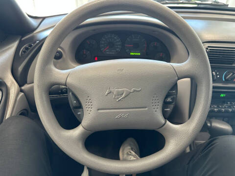 2001 Ford Mustang