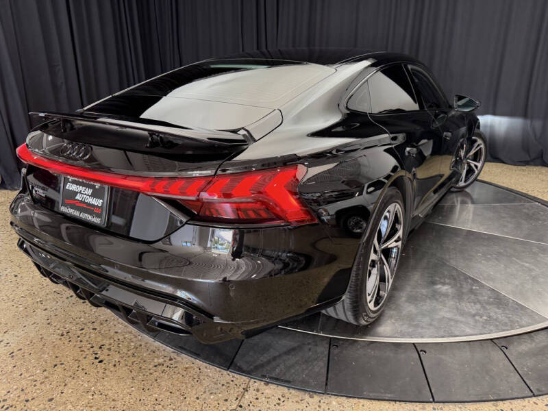 2023 Audi e-tron GT quattro Premium Plus