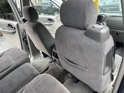 2004 Chevrolet TrailBlazer LS