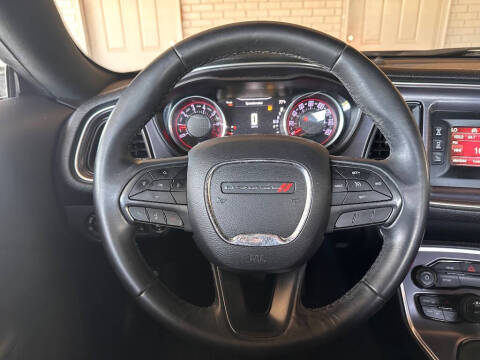 2017 Dodge Challenger SXT
