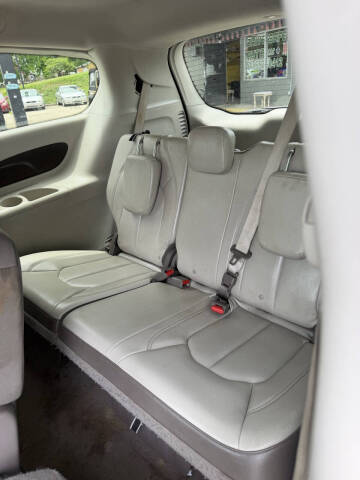 2017 Chrysler Pacifica Touring Plus