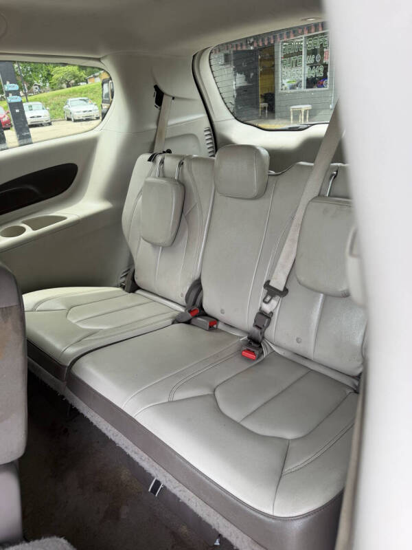 2017 Chrysler Pacifica Touring Plus