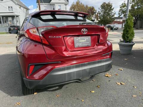 2018 Toyota C-HR XLE Premium