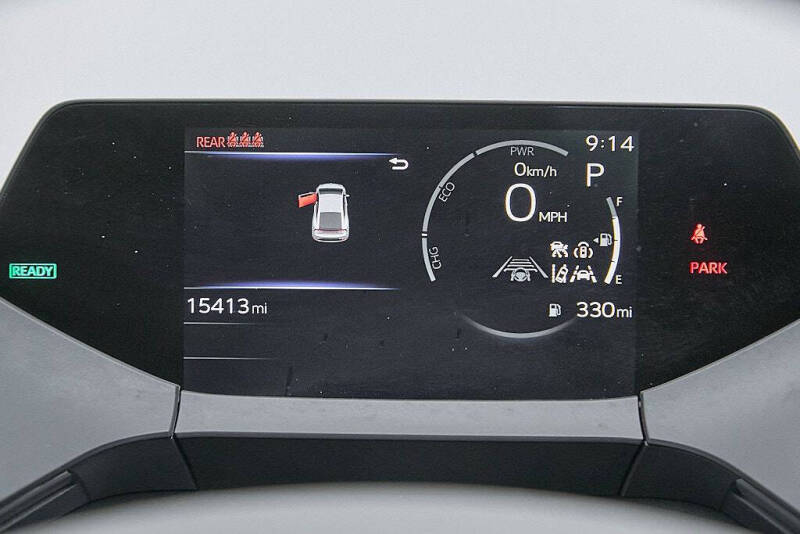 2025 Toyota Prius LE