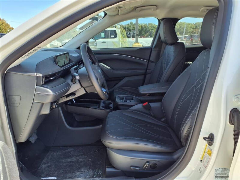 2025 Ford Mustang Mach-E Select