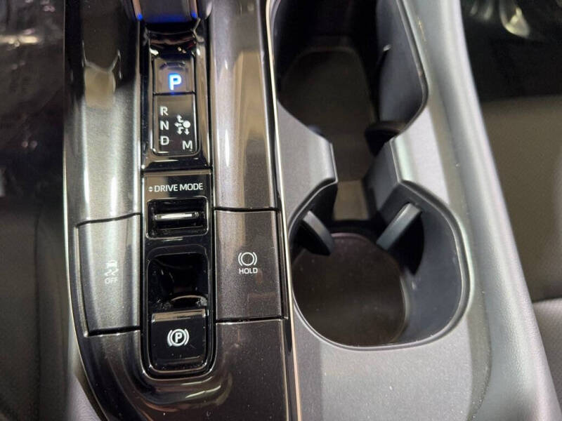 2025 Toyota Crown Platinum