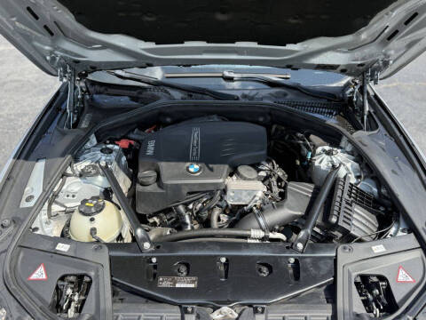 2015 BMW 5 Series 528i