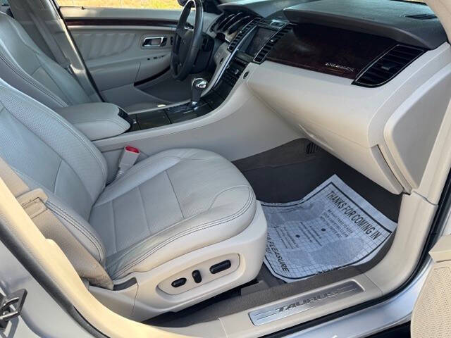 2011 Ford Taurus Limited