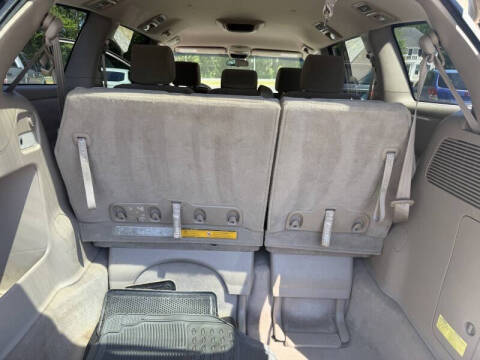 2004 Toyota Sienna
