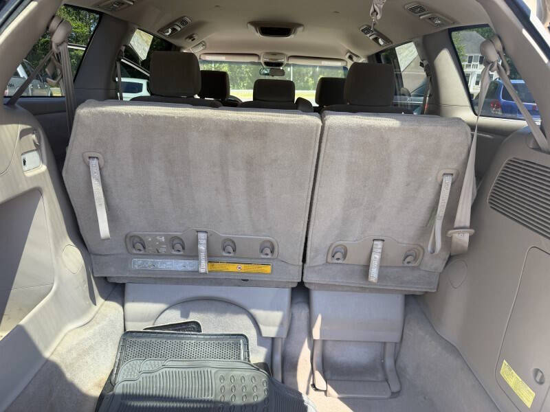 2004 Toyota Sienna