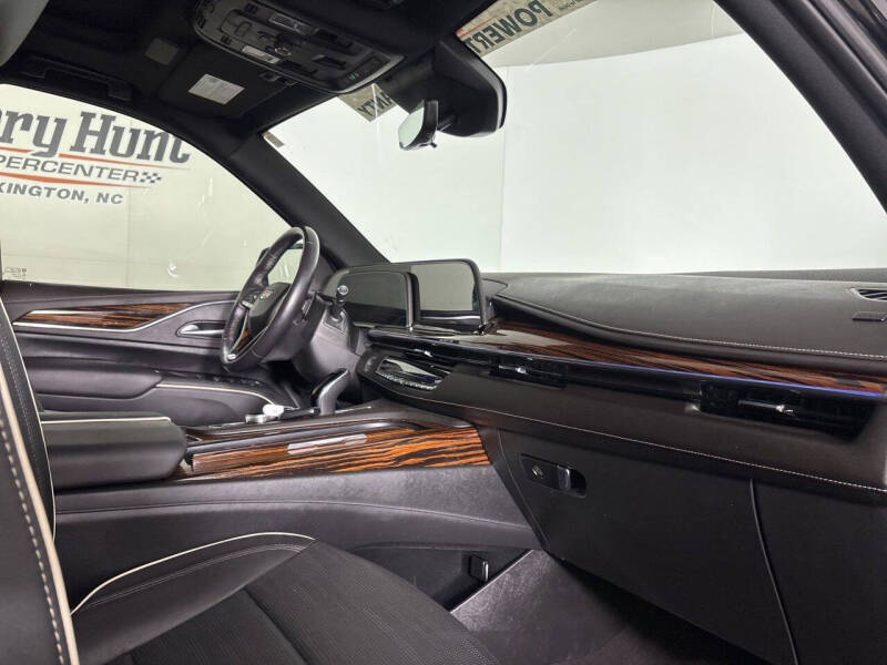 2022 Cadillac Escalade Premium Luxury